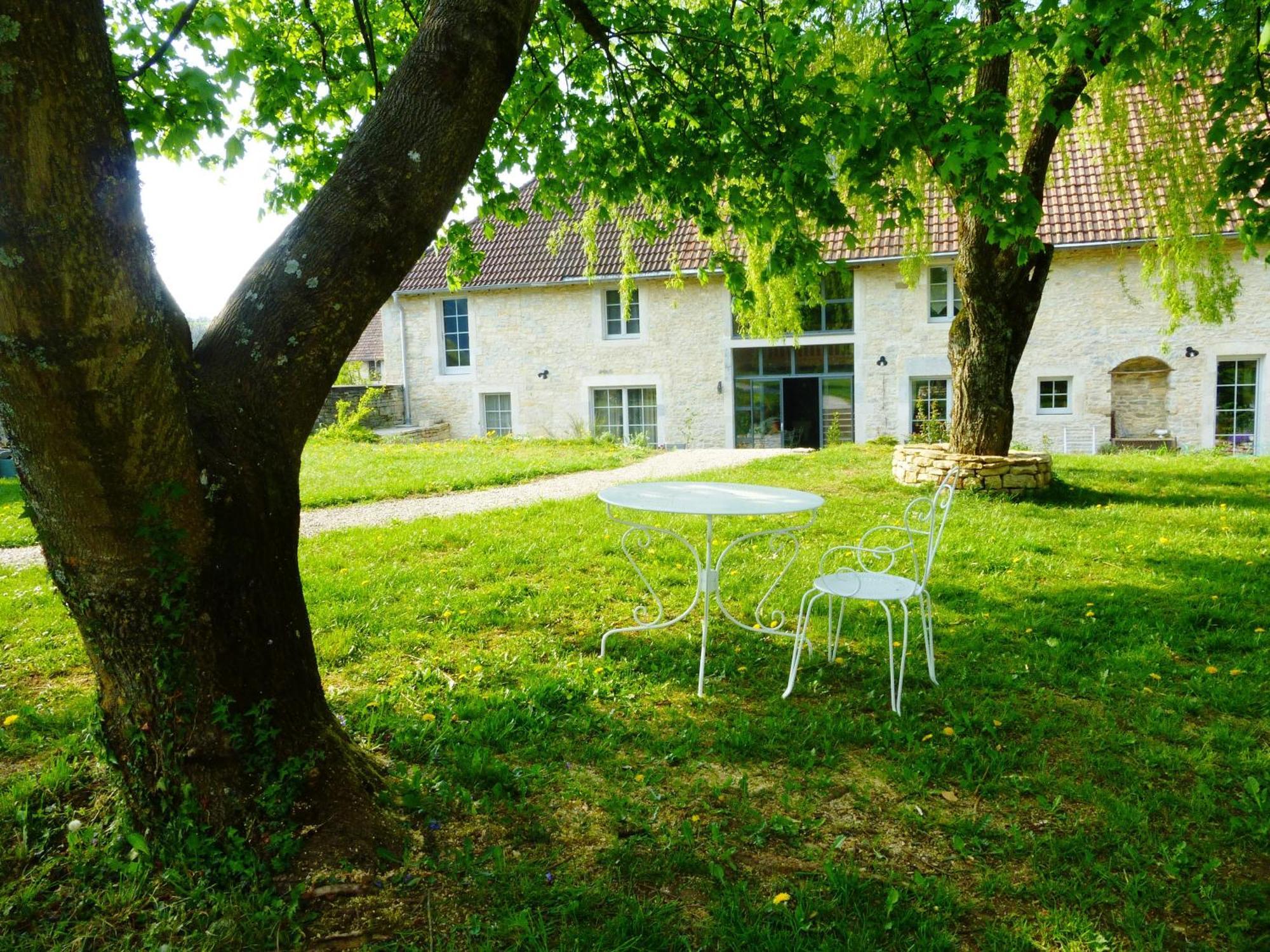 Chambres D'Hotes Bered Vuillemin Baume-les-Dames Exterior photo